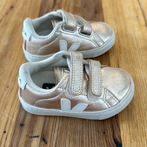 Veja Toddler Shoes Gold